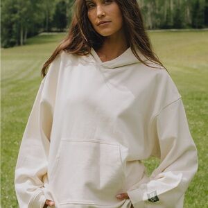 Daily Drills Cream Hoodie for Women Xs/s NWT